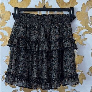 Fanco Size Medium Stretch Tiered Ruffle‎ Blue and Brown Leaf Mini Skirt
